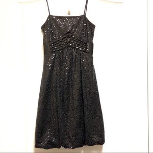 Cache sequin dress